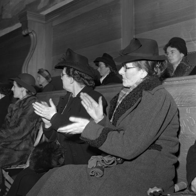 Participation politique des femmes, 1945. [Keystone - ©Archives Photopresse / Probst]