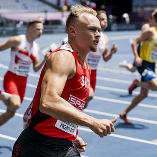 Felix Svensson s'est imposé avec brio lors de son 1er tour de 200m. [KEYSTONE - JEAN-CHRISTOPHE BOTT]