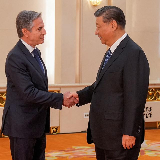 Le secrétaire d'État américain Antony Blinken rencontre le président chinois Xi Jinping au Grand Palais du Peuple, à Pékin, en Chine, le 26 avril 2024. [reuters - Mark Schiefelbein]