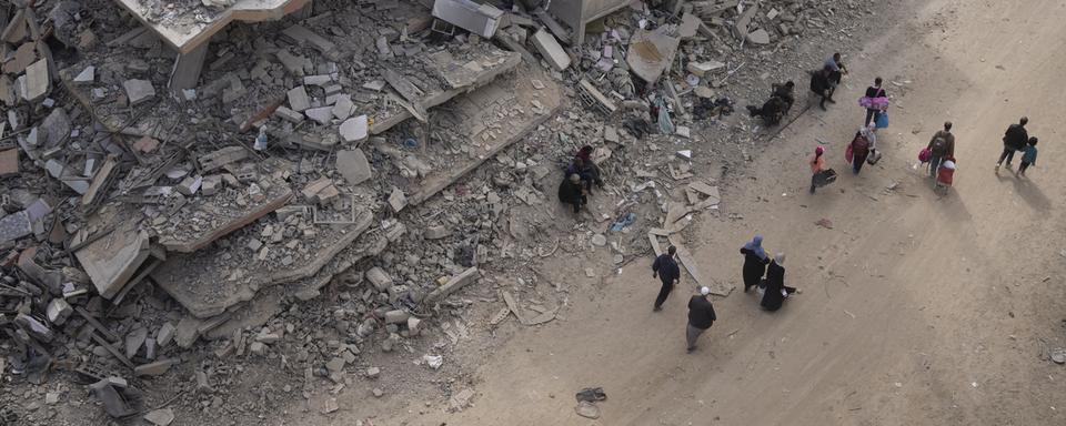 Le peuple palestinien est de retour dans les ruines de Gaza. [Keystone/AP Photo - Fatima Shbair]