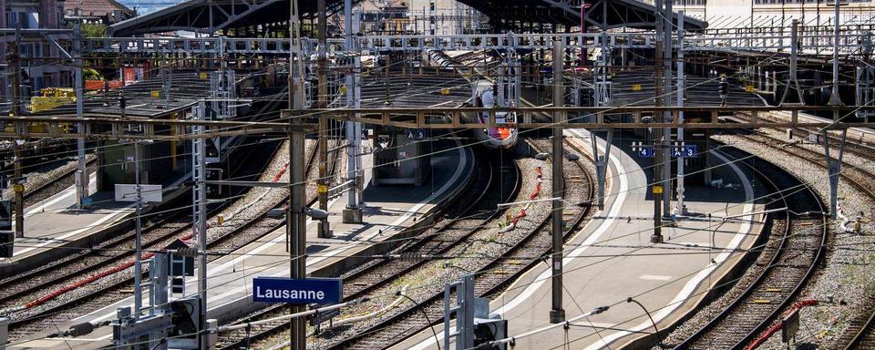 Le Canton de Vaud veut relier Lausanne à Berne en 45 minutes via un nouveau tracé. [Keystone]