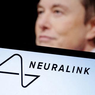 Elon Musk a indiqué que le premier produit de Neuralink s'appellerait Telepathy. [Dado Ruvic]
