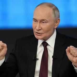 Le président russe Vladimir Poutine a tenu son annuelle conférence de presse le jeudi 19 décembre à Moscou. [AP Photo / Keystone - Alexander Zemlianichenko]