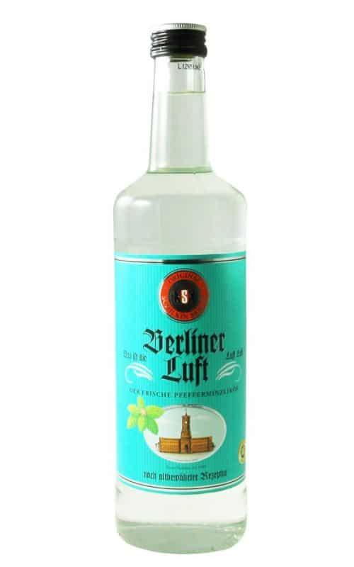 La Berliner Luft est une liqueur à base de menthe poivrée qui a été développée à l’époque de la RDA. [beerworld.ch]