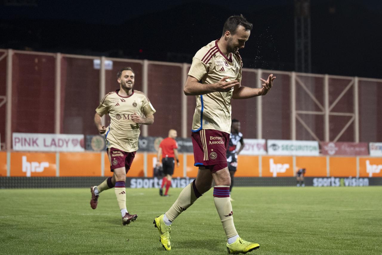 Jérémy Guillemenot jubile après son doublé face à Lugano. [freshfocus - Claudio Thoma]