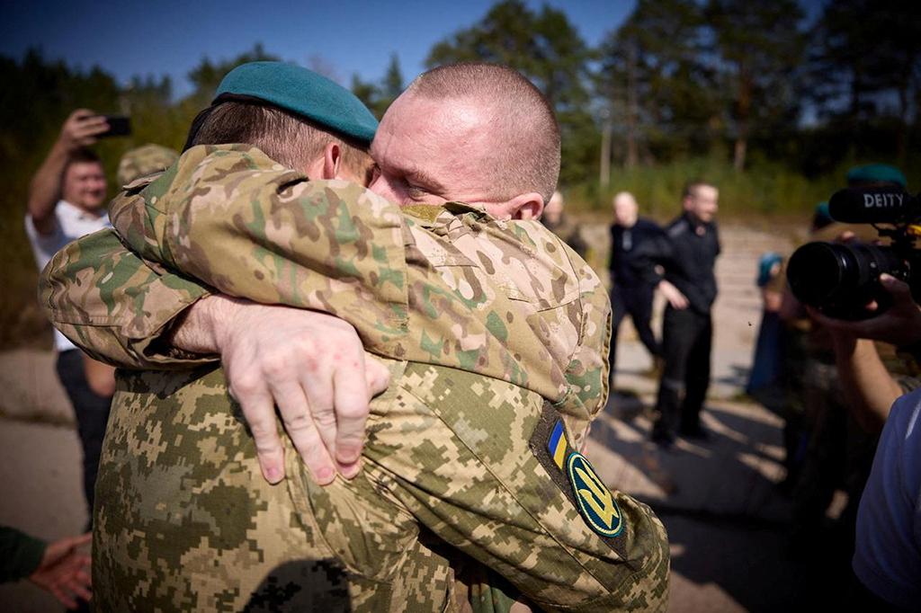 La Russie a annoncé samedi avoir procédé avec l'Ukraine à un échange de 206 prisonniers des deux camps. [Reuters - Volodymyr Zelenskiy Via Telegram]