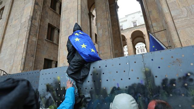 Le Parlement géorgien adopte la loi sur l'"influence étrangère". [Reuters - Irakli Gedenidze]