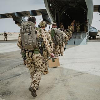 Des soldats allemands avant le départ pour l'opération d'évacuation militaire à Al-Azraq, en Jordanie, le 23 avril 2023 (image d'illustration). [Keystone - Défense nationale allemande / EPA]