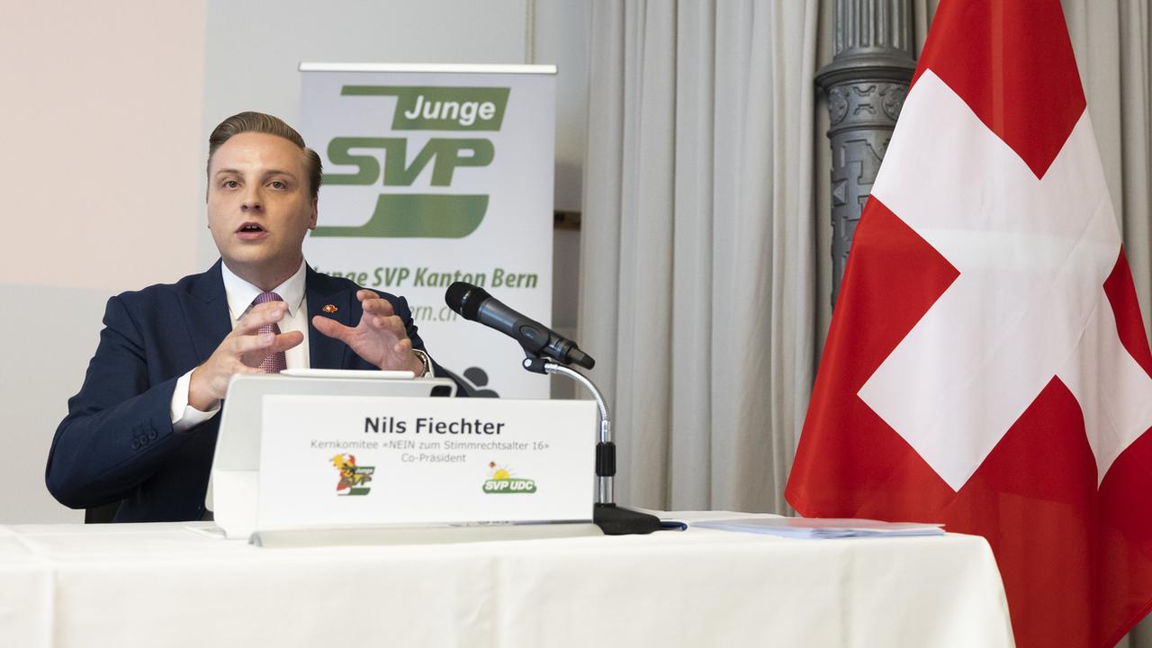 Nouveau président des Jeunes UDC Suisse, Nils Fiechter n'a pas souhaité prendre position sur les revendications des sections cantonales. [KEYSTONE - PETER KLAUNZER]
