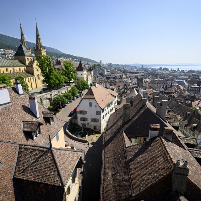 Vue générale sur la ville de Neuchâtel. [Keystone - Laurent Gillieron]