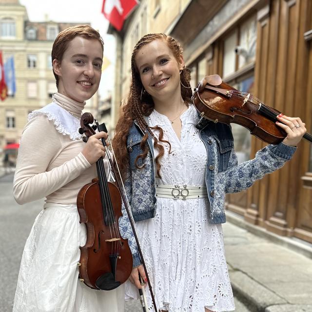 Camille et Julie Berthollet.