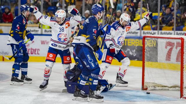 Zurich a cueilli une victoire importante sur la glace de Davos. [freshfocus - Roger Albrecht]