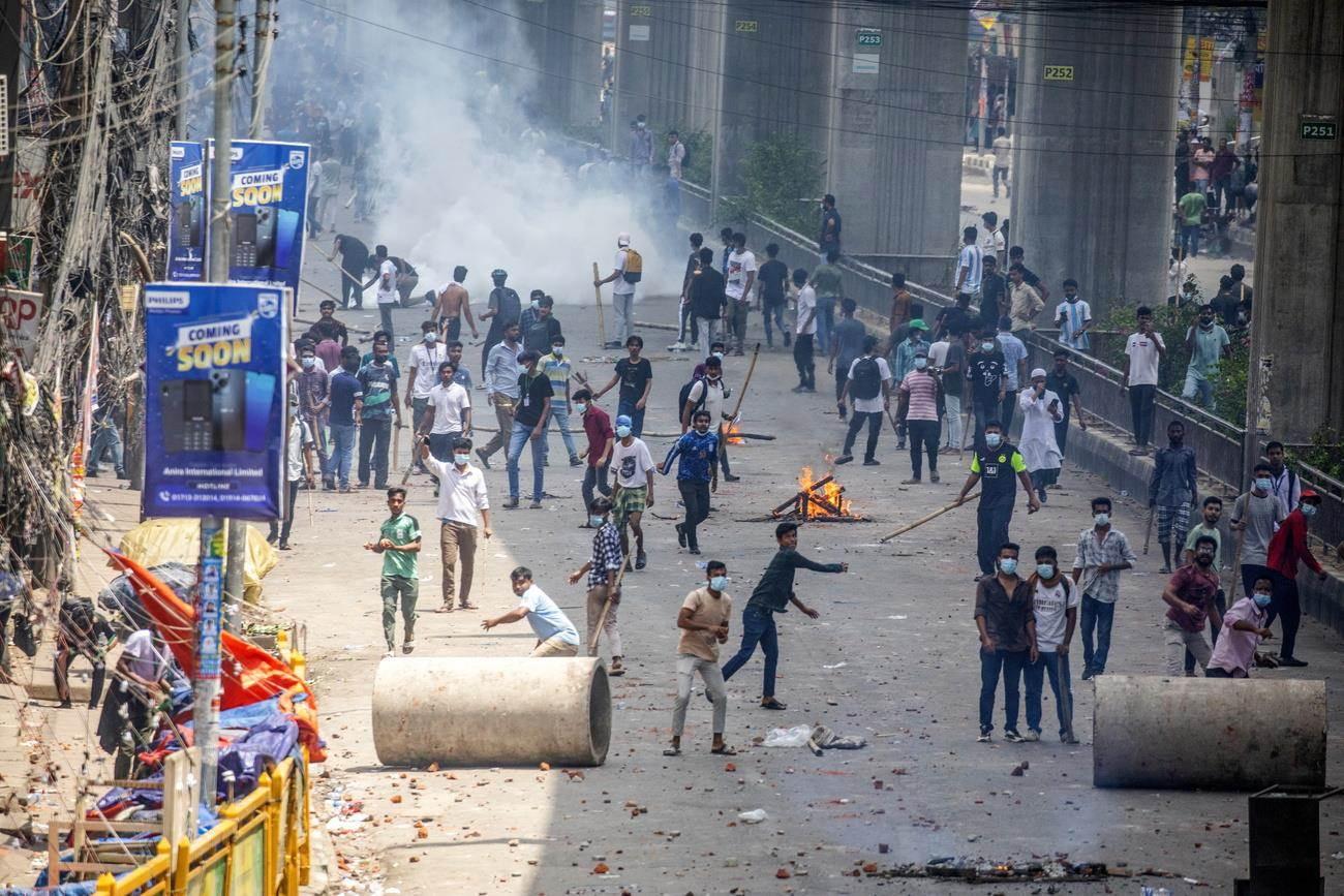 Les manifestations d'étudiants se poursuivent jeudi au Bangladesh. [Keystone]