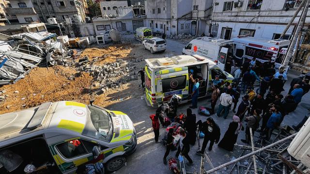 Des ambulances à Beit Lahia. [AFP - -]