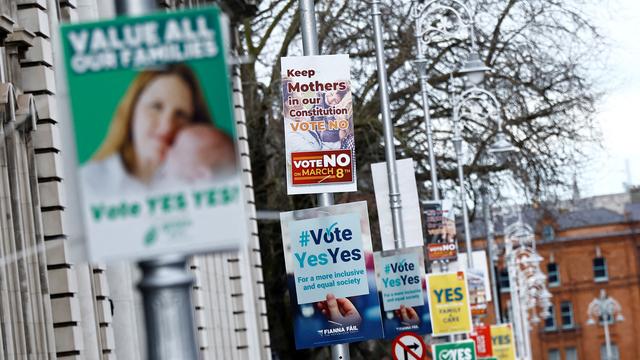 L'Irlande vote pour effacer de sa Constitution une définition sexiste du rôle des femmes. [Reuters - Clodagh Kilcoyne]