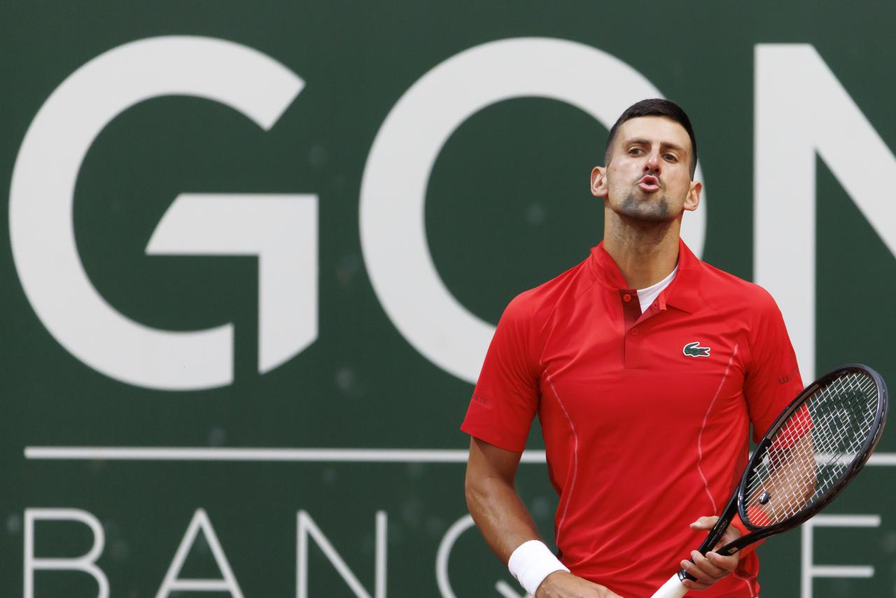 Novak Djokovic a par moments joué à se faire peur. [KEYSTONE - SALVATORE DI NOLFI]