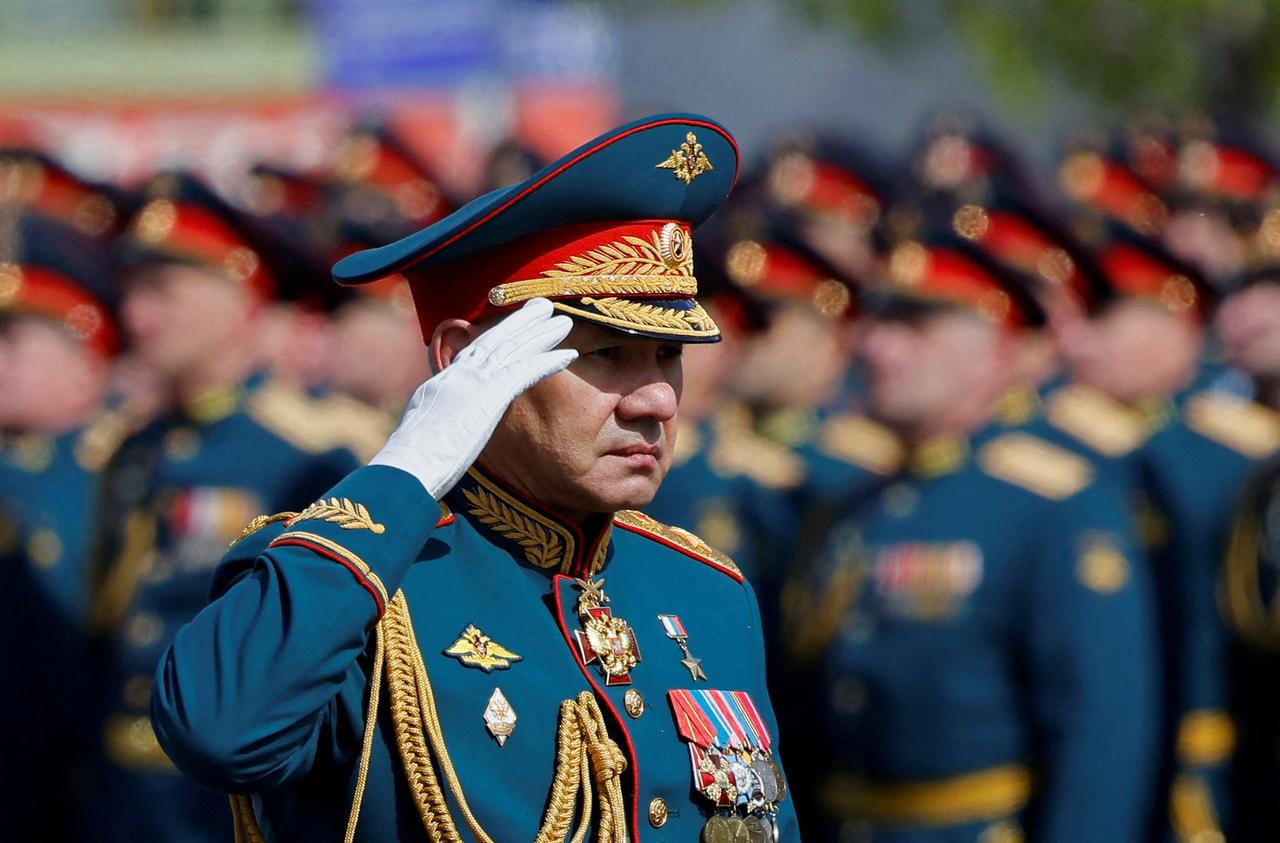 Le 9 mai 2024, Sergueï Choïgu a pu être présent pour une dernière fois en tant que ministre de la Défense au défilé militaire du jour de la Victoire, qui marque à Moscou la victoire soviétique face aux Nazis en 1945 [REUTERS - Maxim Shemetov]