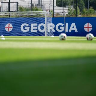 Le premier match de l’histoire de la Géorgie se fera contre la Turquie ce soir à l’Euro 2024. [Keystone/DPA - Fabian Strauch]