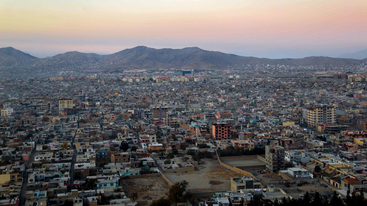 Vue aérienne de la ville de Kaboul en Afghanistan. [EPA/STR]