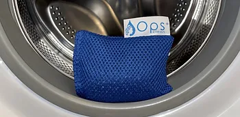 Deux concepteurs lyonnais promettent de révolutionner nos lessives avec une petite pochette de billes de magnésium purifié réutilisable des centaines de fois. [Ops Clean]