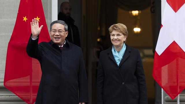 Le Premier ministre chinois Li Qiang en visite officielle à Berne, le 15 janvier 2024. [KEYSTONE - PETER KLAUNZER]