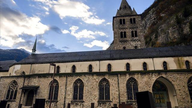 L'abbaye de St-Maurice poursuit sa réforme, selon son administrateur. [Keystone]