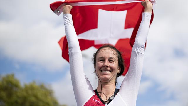 Flurina Rigling après sa victoire au contre-la-montre C2 lors des mondiaux de Zurich. [KEYSTONE - Til Buergy]