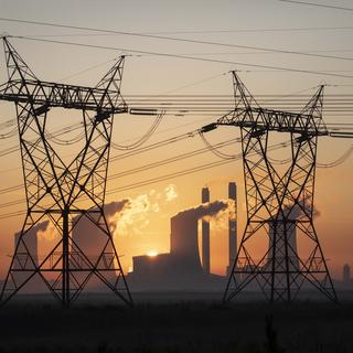 Une initiative populaire de droite voulant "garantir" un approvisionnement électrique permanent en Suisse reposerait sur la poursuite de l'utilisation des centrales nucléaires. [Keystone/EPA - Kim Ludbrook]