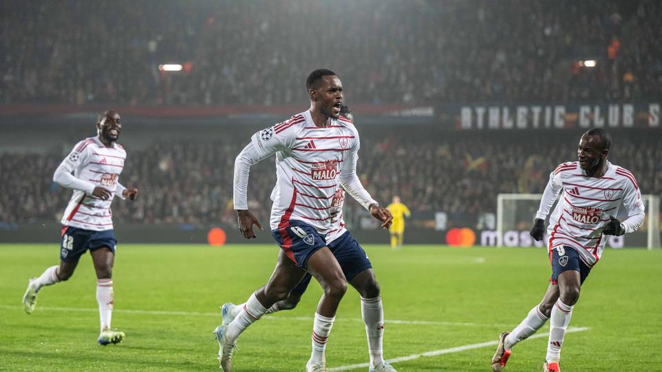 Edimilson Fernandes peut exulter: il vient d'inscrire son 1er but en Coupe d'Europe. [IMAGO/Michal Fajt - IMAGO/MICHAL FAJT,ZOSPORTU.SK]