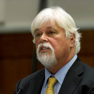 Le Danemark a décidé de ne pas extrader vers le Japon le défenseur des baleines Paul Watson. [Keystone - AP Photo/Karen Ducey]