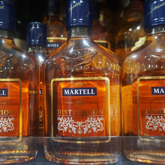 Pékin veut faire payer les importateurs de cognac en réponses aux taxes européennes. [NurPhoto via AFP - CFOTO]