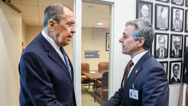 Le ministre russe des affaires étrangères Serguei Lavrov et le conseiller fédéral Ignazio Cassis s'étaient déjà rencontrés le 23 janvier 2024 à New York. [Keystone]