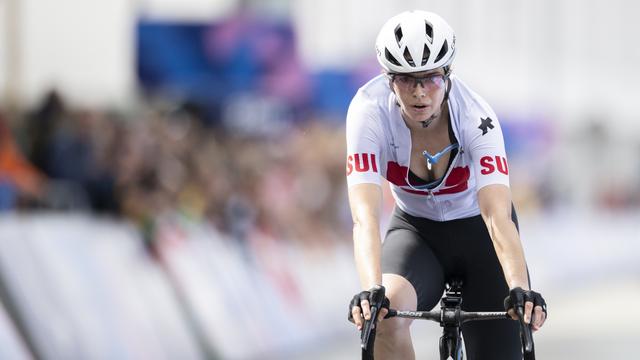 Céline van Till lors de la course sur route C1-2 femmes à Clichy-sous-bois aux Jeux Paralympiques d'été de 2024 à Paris, France, samedi 7 septembre 2024. [KEYSTONE - Ennio Leanza]