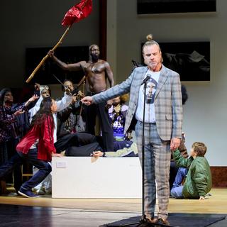 Bernard Richter dans "La clémence de Titus" de Mozart mis en scène par Milo Rau. [Grand Théâtre de Genève - Magali Dougados]