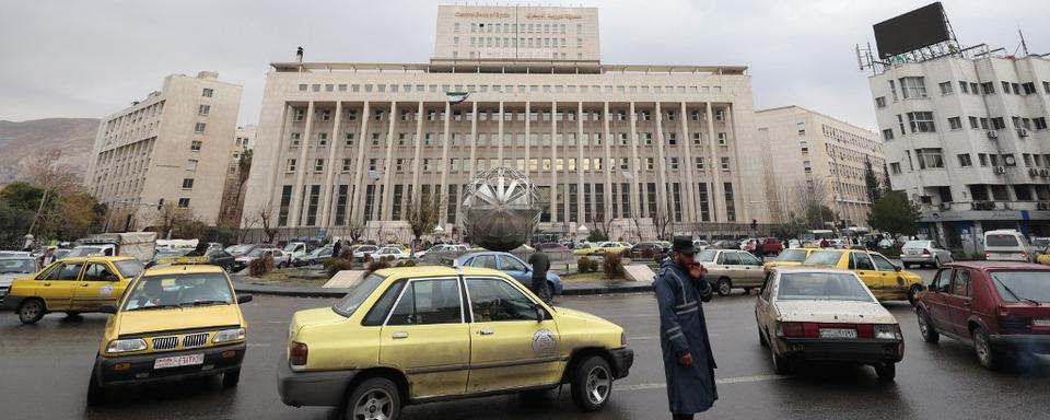 Les nouvelles autorités syriennes ont chargé une responsable de la banque centrale, Maysaa Sabrine, de gérer provisoirement les affaires de l'institution. [AFP - Anwar Amro]