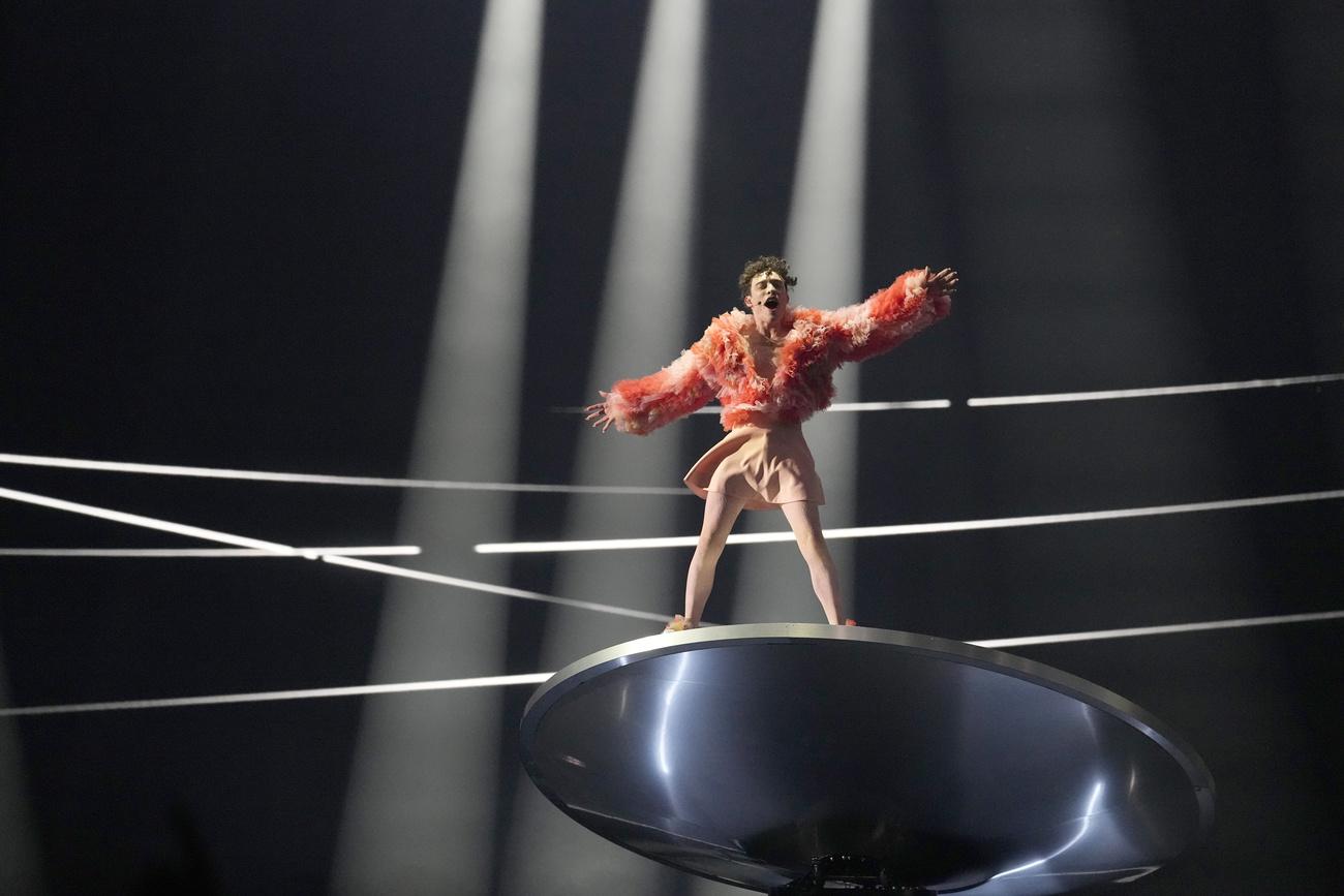 La prestation de l'artiste suisse de 24 ans à la Malmö Arena a impressionné le jury et le public de l'Eurovision [KEYSTONE - MARTIN MEISSNER]