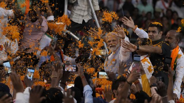 Le parti du Premier ministre Narendra Modi, le Bharatiya Janata Party, est le favori des élections législatives. [KEYSTONE - MAHESH KUMAR A.]