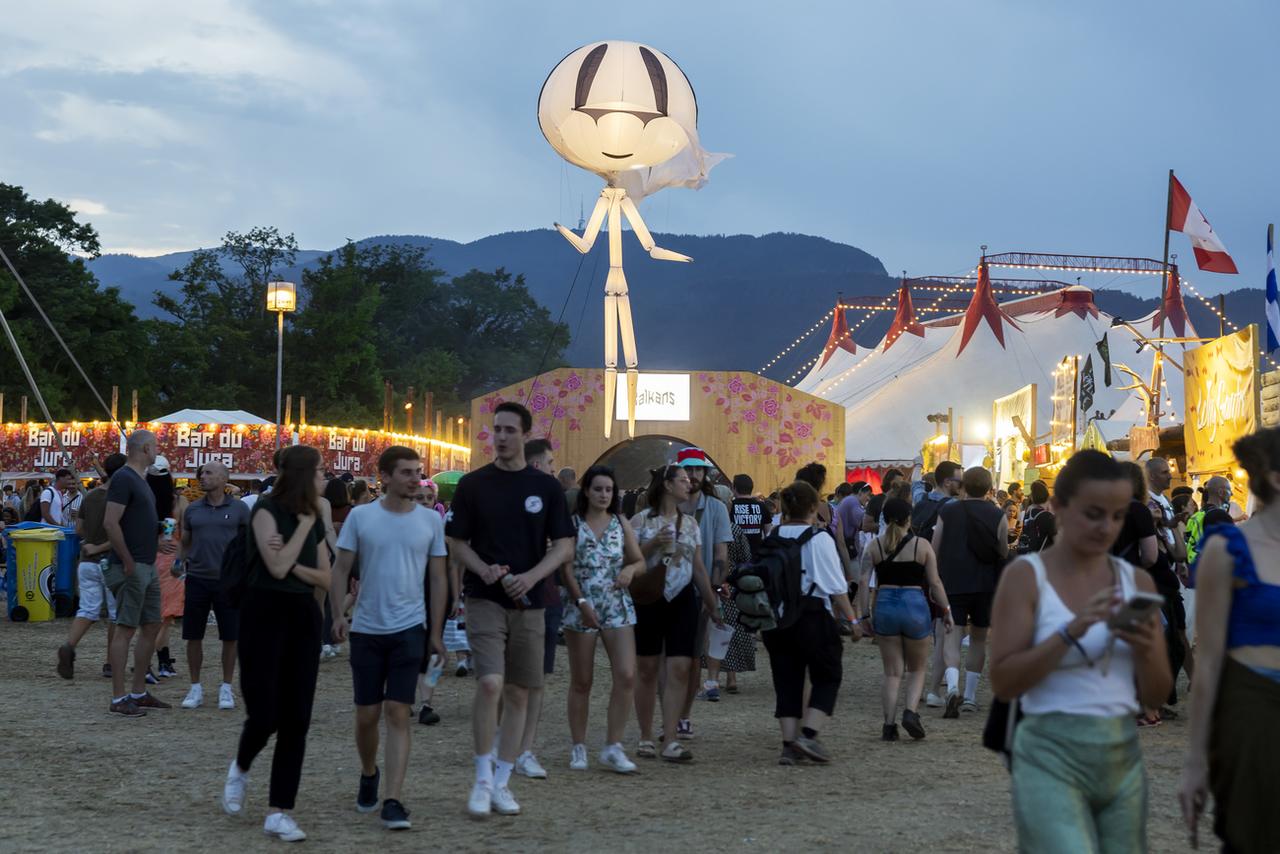 Une nouvelle fois tenu à guichets fermés (250'000 festivaliers), le plus grand open air de Suisse n'a pas connu le moindre accroc au niveau de son organisation. [KEYSTONE - SALVATORE DI NOLFI]