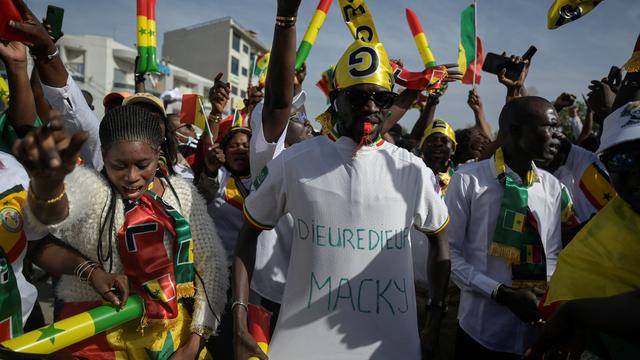 Des supporters du président Macky Sall au Sénégal. [Reuters - Zohra Bensemra]