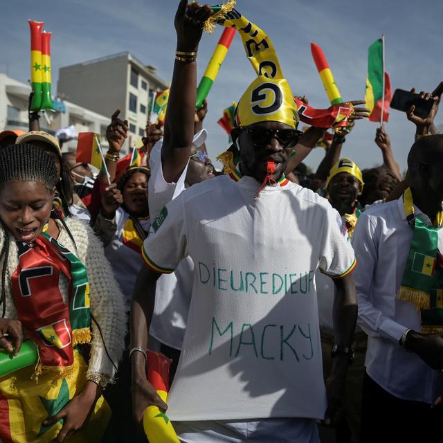 Des supporters du président Macky Sall au Sénégal. [Reuters - Zohra Bensemra]