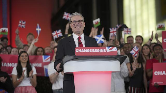 Keir Starmer lors de son premier discours après sa victoire. [KEYSTONE - KIN CHEUNG]