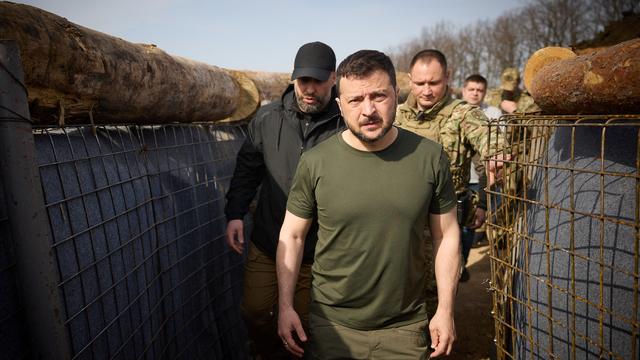 Volodymyr Zelensky veut recruter des combattants parmi ses hommes à l'étranger (image d'illustration). [via REUTERS - Ukrainian Presidential Press Ser]