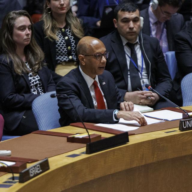 Le représentant des Etats-Unis Robert A. Wood lors de la séance du  Conseil de sécurité, à New York le 18 avril 2024. [KEYSTONE - EPA/SARAH YENESEL]