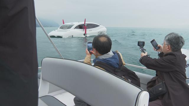 Le bateau du futur "zéro émission", testé sur le Léman, intéresse les Japonais. [RTS]