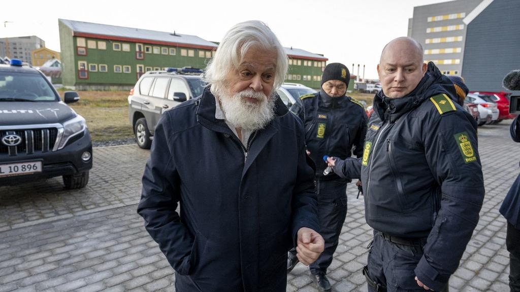 Paul Watson, détenu au Groenland, a demandé l'asile politique à la France. [AFP - LEIFF JOSEFSEN]