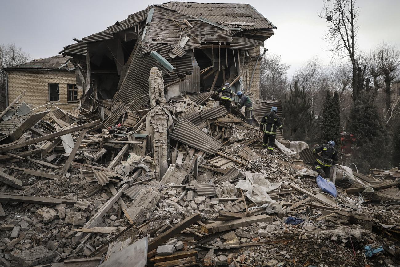 Un bâtiment détruit de la ville de Vilniansk lors d'une attaque russe en novembre 2022. (Imade d'illustration) [KEYSTONE - KATERYNA KLOCHKO]