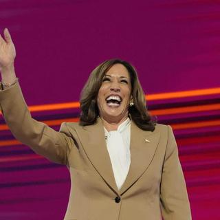 Les démocrates américains ont sacré mardi à Chicago Kamala Harris comme la candidate de leur parti. [KEYSTONE]