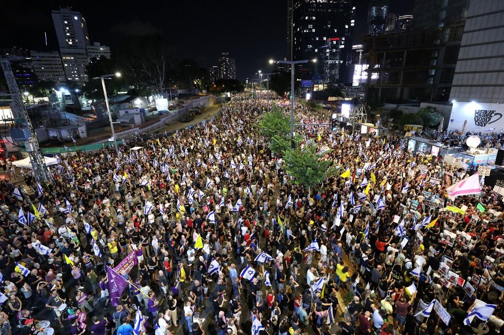 Des manifestations ont éclaté à Tel Aviv en critique au gouvernement israélien. [AFP - JACK GUEZ]