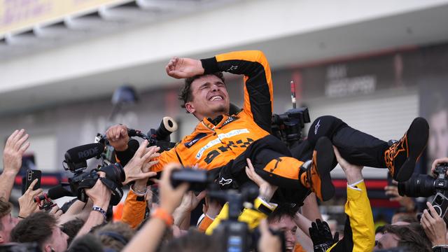 Lando Norris a fêté, à Miami, la première victoire de sa carrière. [KEYSTONE - REBECCA BLACKWELL]