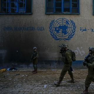 Israël "dénonce" les activités de l'UNWRA à Gaza comme étant de la "collaboration avec le Hamas". [Keystone/AP Photo - Ariel Schalit]